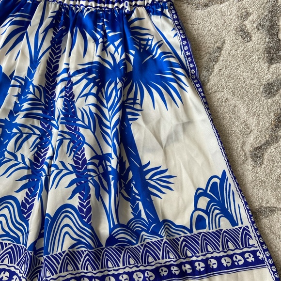 Zara // Printed Lake Como King Shorts // Size XS - Picture 4 of 10